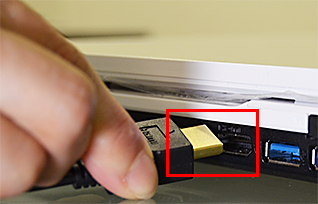 パソコン側のHDMIの接続部