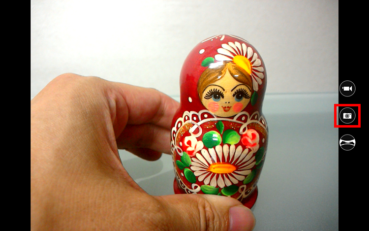 シャッターボタンをクリックしている画面イメージ